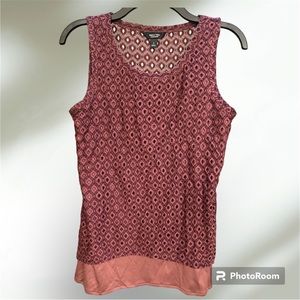 Simply Vera Burgundy Tank Size Small